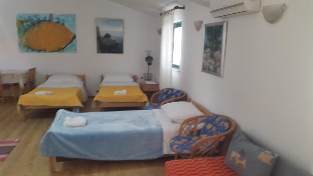 Guest House Fosa Opuzen  Ruang foto